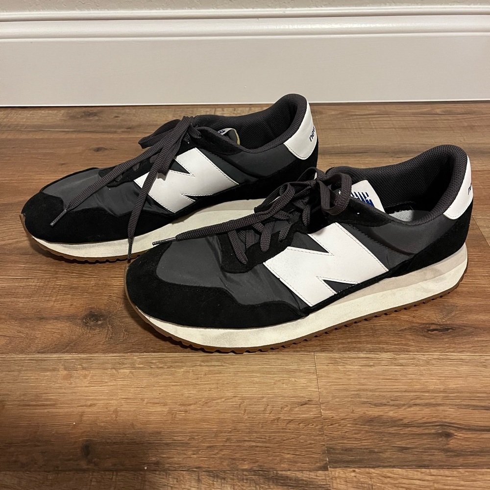 New Balance 237 Sneakers